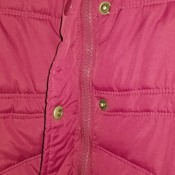 Womens  Old Navy Puffer Vest - Picture 3 of 8